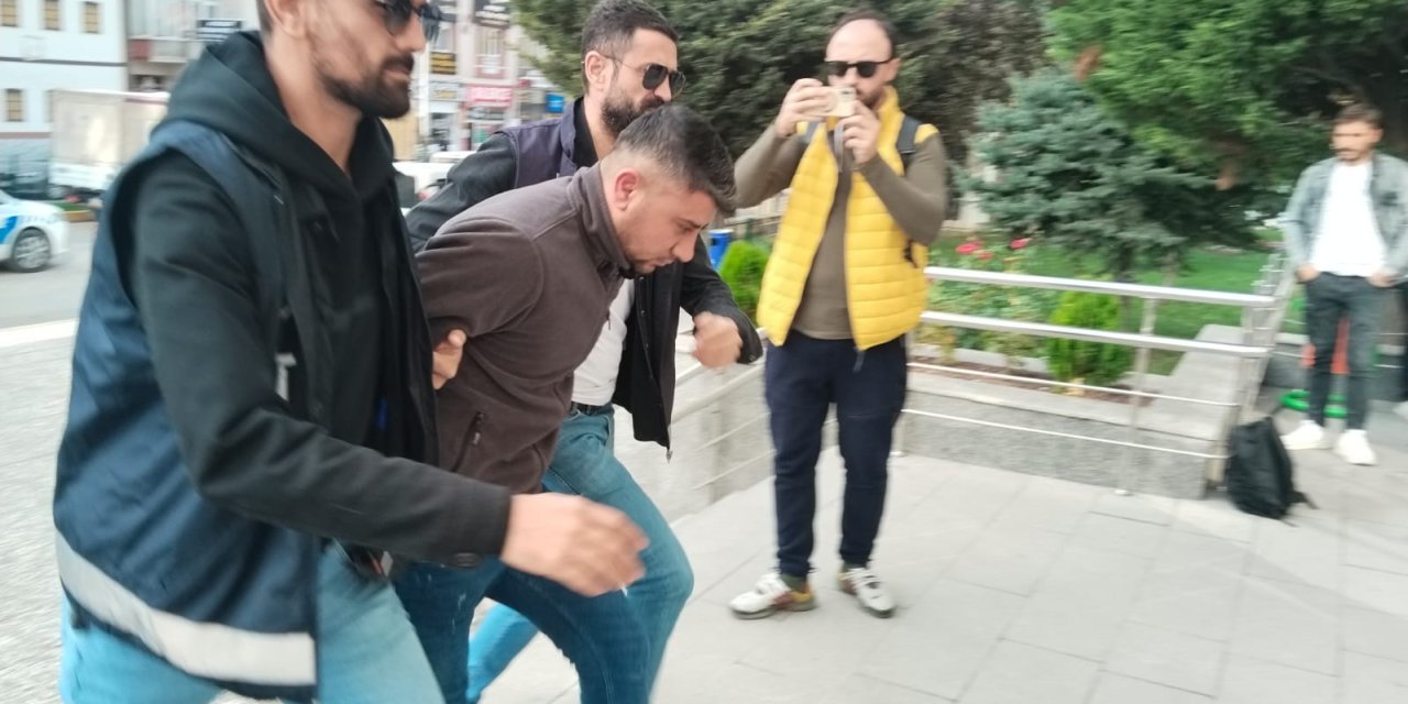 Çorum'da 1 Kişiyi Öldürüp, 1 Kişiyi De Yaralayan Uzman Çavuş Adliyede