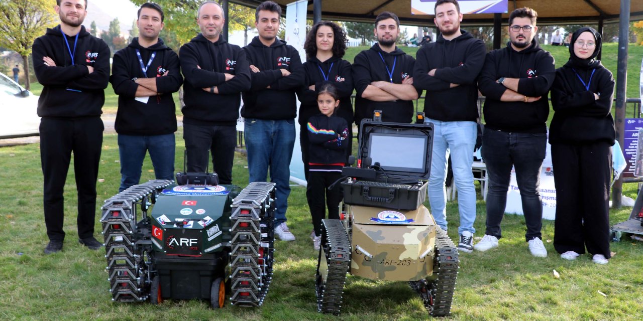 Üniversite Öğrencileri Yapay Zeka İle İnsansız Kara Aracı Geliştirdi