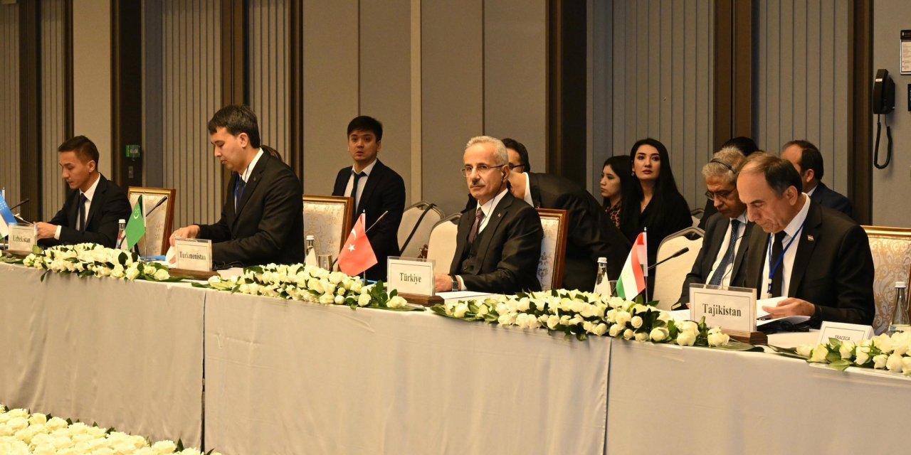 Uraloğlu, Ekonomik İşbirliği Teşkilatı 12. Ulaştırma Bakanları Toplantısı’na Katıldı (2)