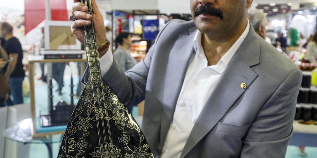 İbrahim Erkal'ın Oltu Taşı Bağlamasına, Fiyatı Nedeniyle Alıcı Çıkmadı