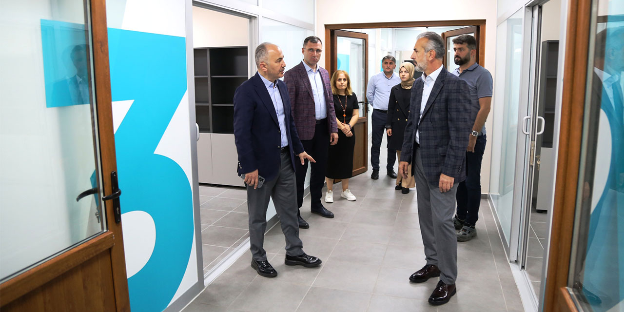 Başkan Metin, Kadın Koordinasyon Merkezi Meslek Edindirme Kursları’nda incelemede bulundu