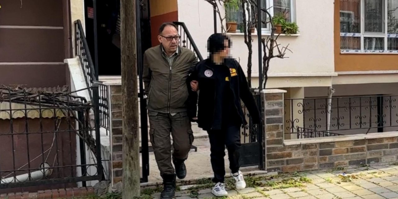 Lise Öğrencisini Korkutup, Ailesine Ait 200 Bin Liralık Ziynet Eşyasını Alarak Dolandırdı