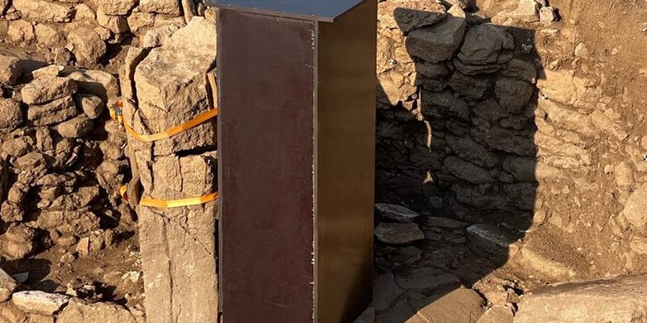 Karahantepe'deki İnsan Heykeline 'Kutulu Koruma'