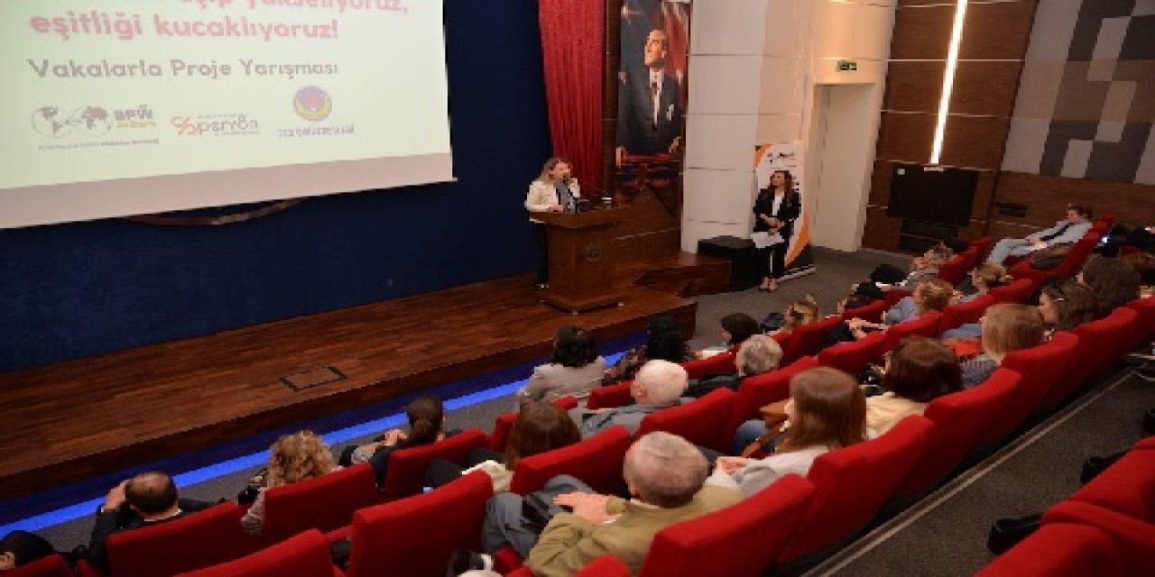 Cumhuriyet'in 100. Yılında Kadınların İstihdamını Artırmak İçin Proje Yarışması Yapıldı