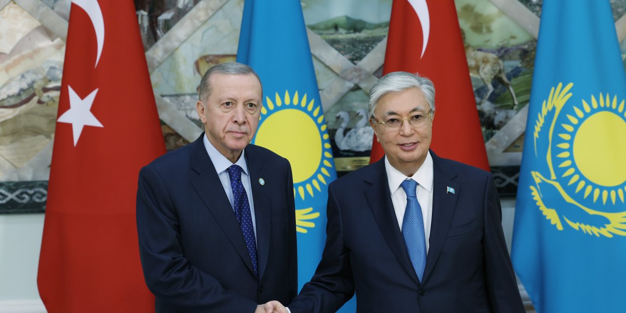 Cumhurbaşkanı Erdoğan, Tokayev İle Görüştü