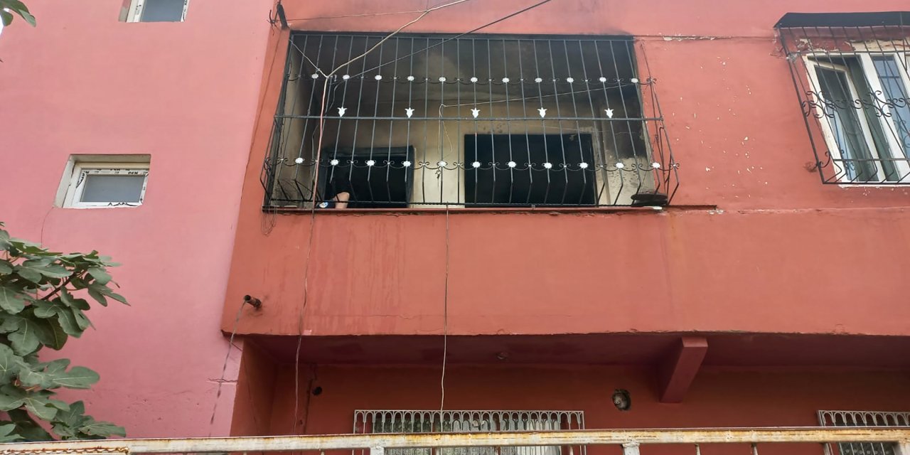 Kapıyı Eski Eşinin Üzerine Kilitleyip, Evi Ateşe Verdi