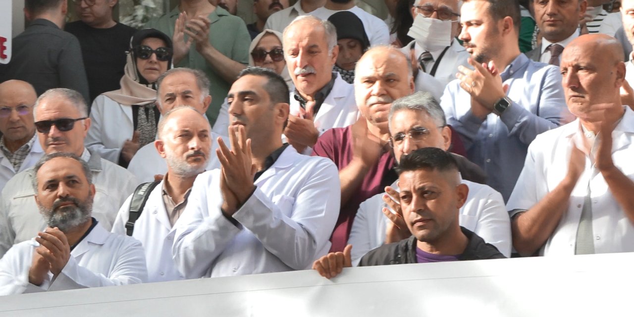 Sağlık Çalışanlarından İsrail Protestosu