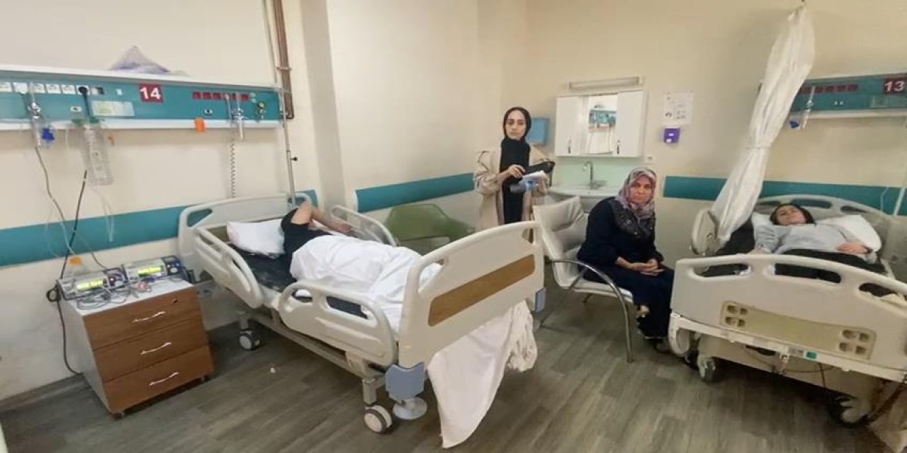 Gaziosmanpaşa'da Lisede Çok Sayıda Öğrenci Zehirlendi-1