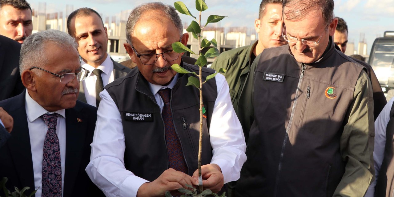 Bakan Özhaseki: Millet Bahçesi Projemiz 80 Milyon Metrekareyi Geçti (2)