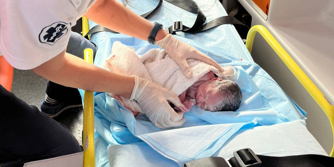 Pegasus’un 100’ncü Uçağında Doğum Heyecanı