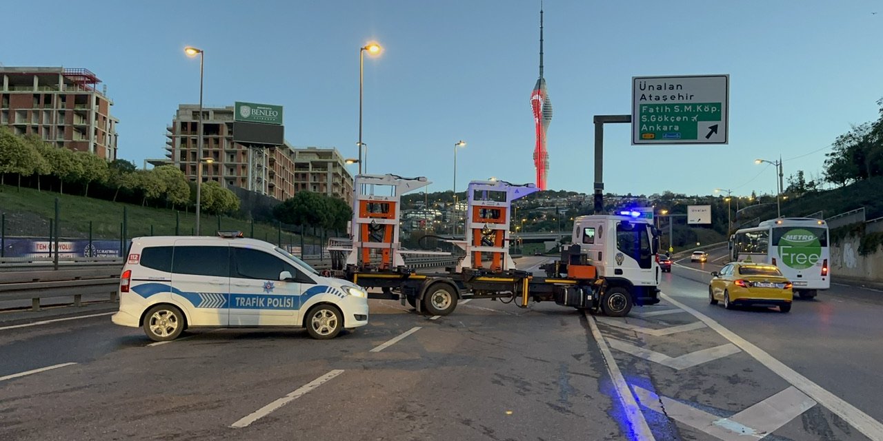 45. İstanbul Maratonu Nedeniyle 15 Temmuz Şehitler Köprüsü Trafiğe Kapatıldı