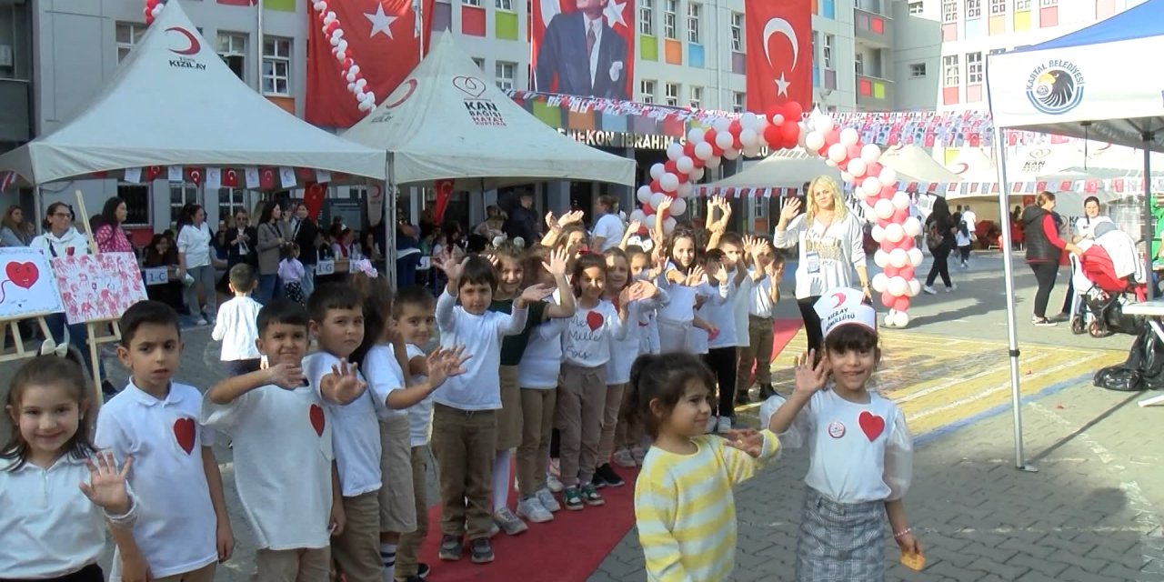 Kartal'da Cumhuriyetin 100. Yılında Türkiye Rekoru Kırıldı