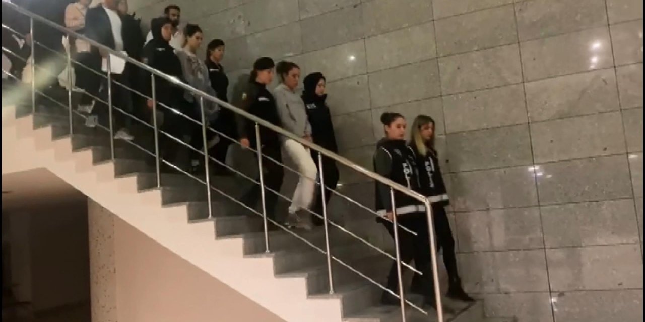 (Ek Fotoğraflarla) Sağlık Kontrolü Sırasında Konuşan Dilan Polat: Masumuz