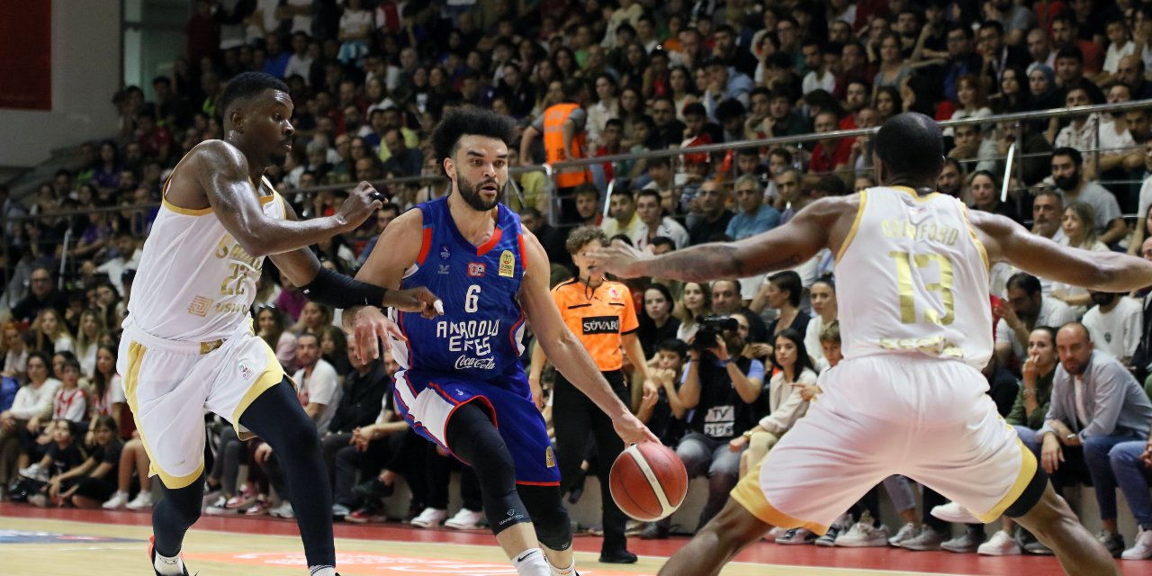 Samsunspor - Anadolu Efes: 73-93