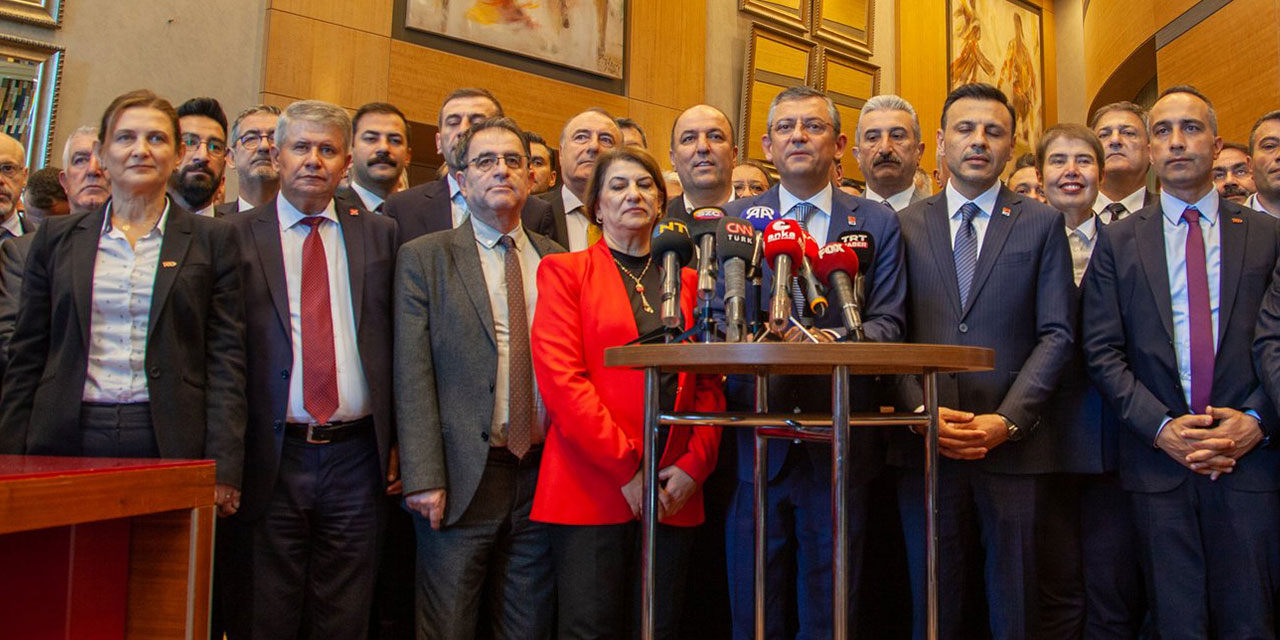 Özgür Özel: Kılıçdaroğlu'nun Birikimlerinden Yararlanmayı Sürdüreceğiz