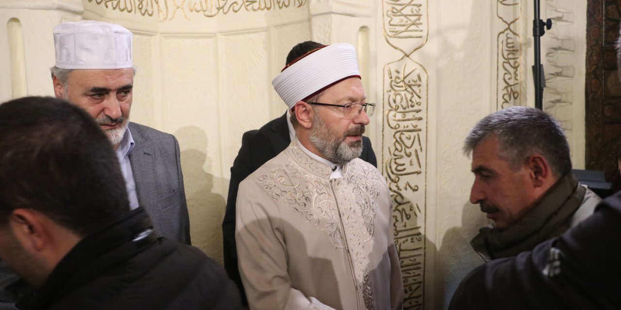 Diyanet İşleri Başkanı Erbaş, Filistin İçin Dua Etti