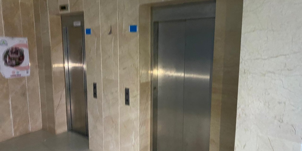 Rize'de Kyk Yurdunda Zemine Çakılan Boş Asansör Panik Yarattı