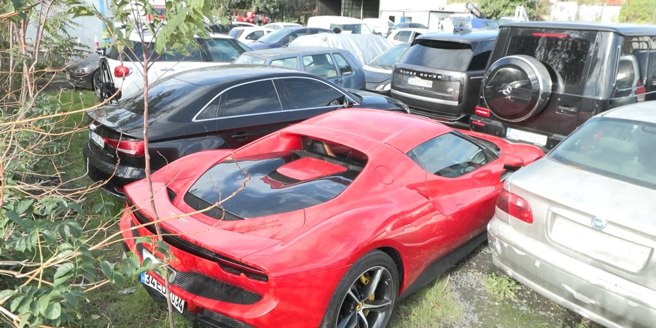 Polat Çiftinin Araçları Yediemin Otoparkında