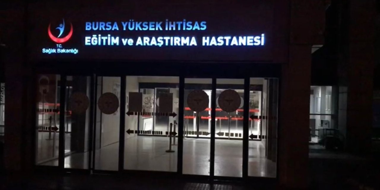 Eşini, Ruhsatsız Silahlarla Oynarken Kazara Vurmuş