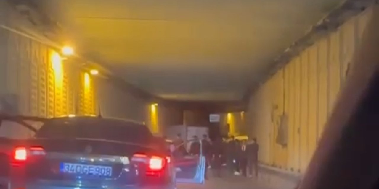 Ümraniye'de Yolu Kapatıp Eğlenen Sürücülere Ceza