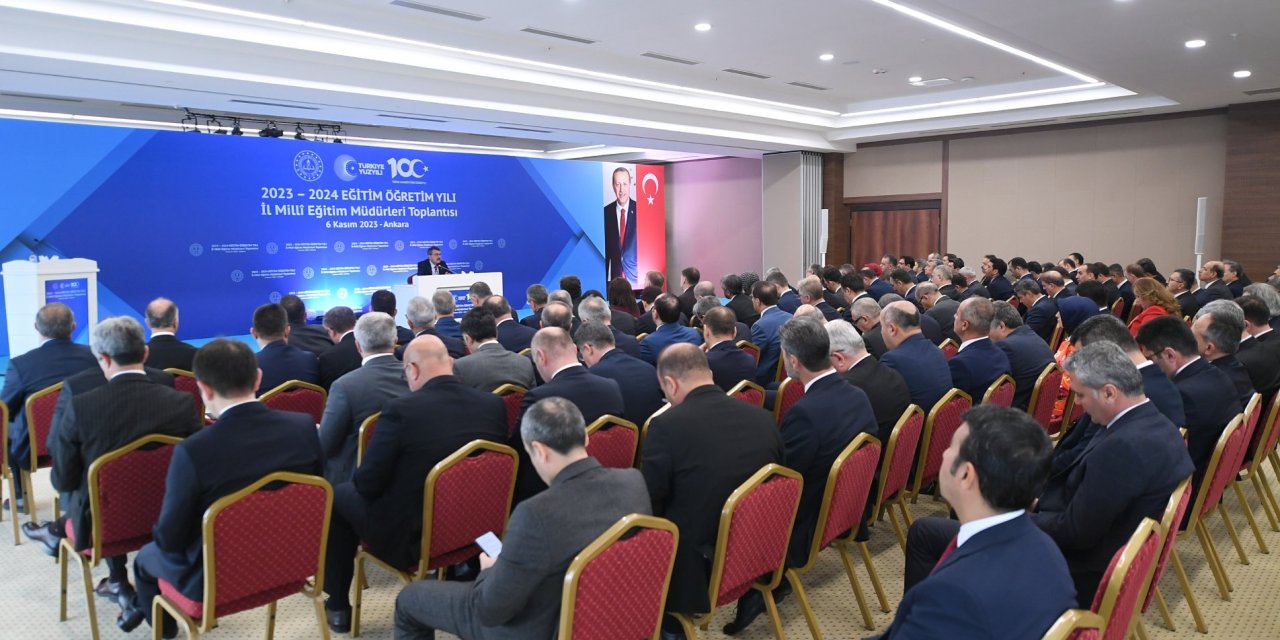 Bakan Tekin, İl Milli Eğitim Müdürleriyle Görüştü