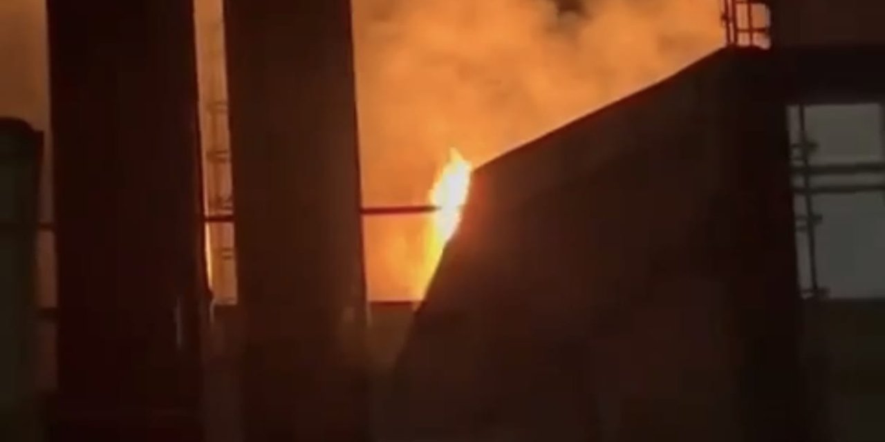 İnegöl'de Tekstil Fabrikasında Çıkan Yangın Söndürüldü