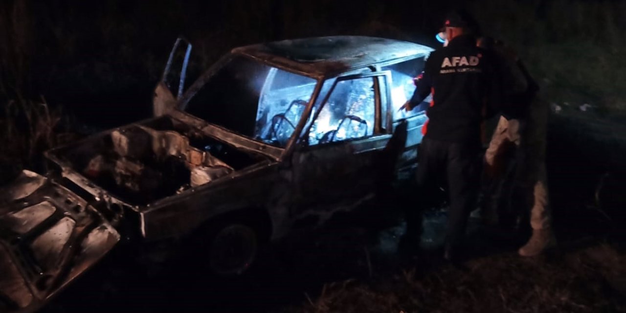 Siirt'te Şarampole Devrilen Otomobil Alev Aldı: 6 Ölü, 1 Yaralı