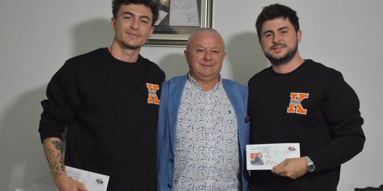 Babalarının 21 Yıl Önce Yazdığı Mektuplar 2 Kardeşe Ulaştı