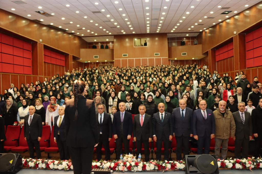 Rize'de İstiklal Marşı'nın Kabulü ve Mehmet Akif Ersoy'u Anma Günü Kutlandı