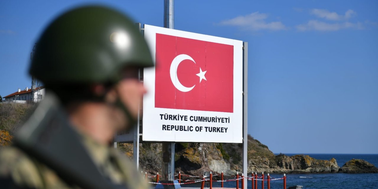 Msb: Yunanistan'a Geçmeye Çalışan 1'i Fetö Mensubu 2 Kişi Yakalandı