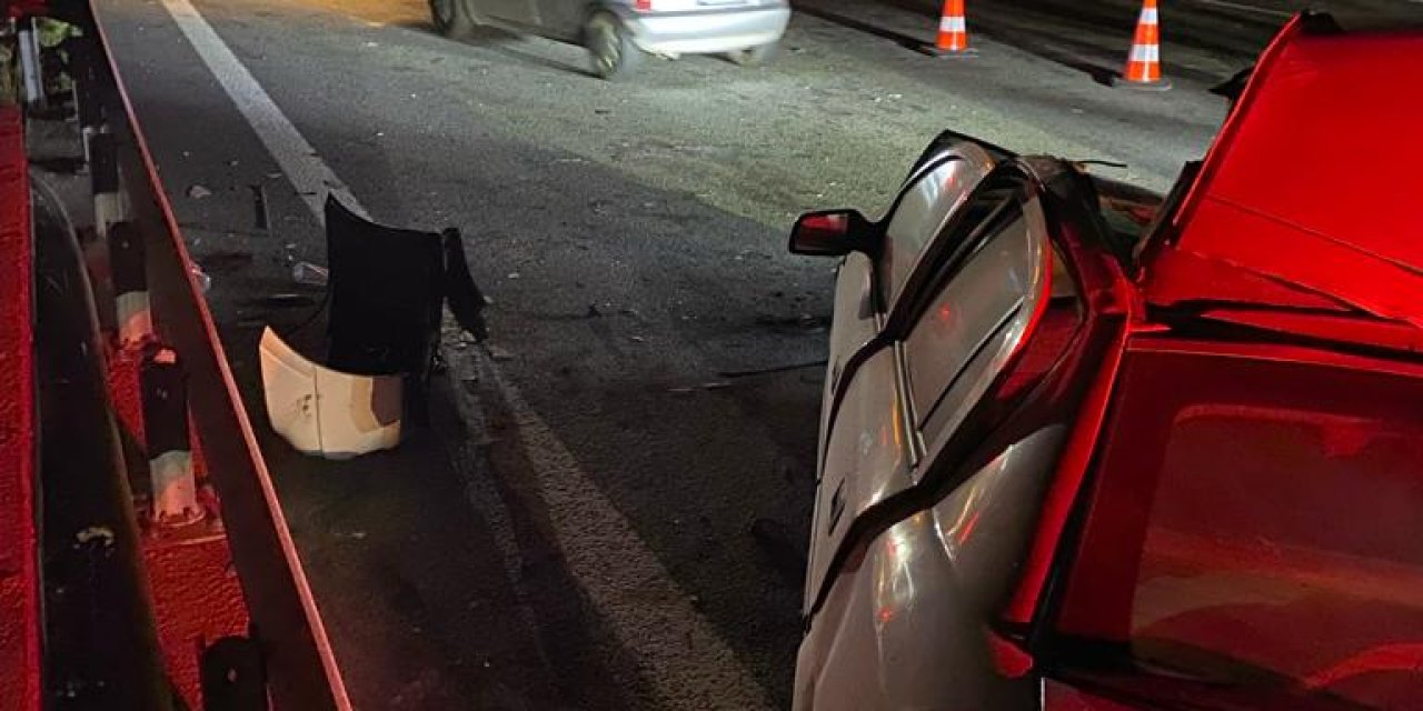 Balıkesir'de Zincirleme Kaza; 1 Ölü, 5 Yaralı