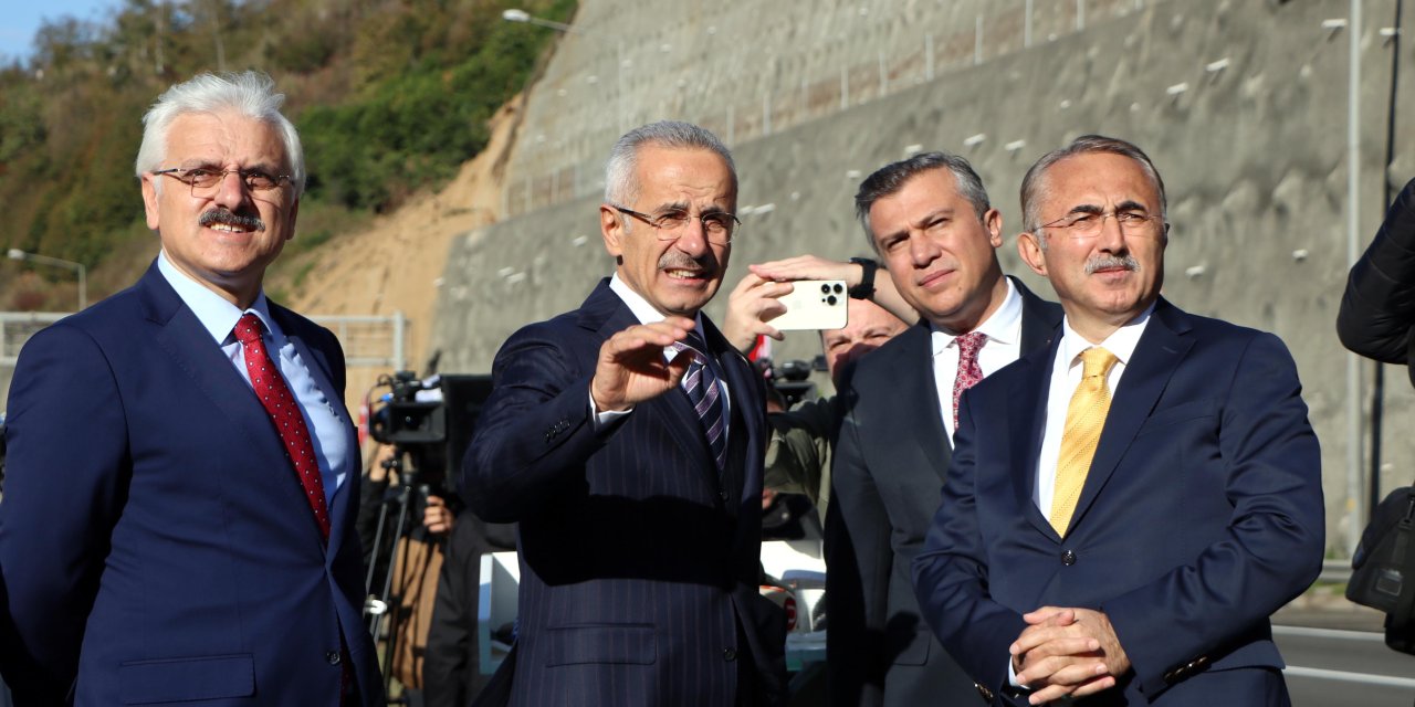 Bakan Uraloğlu, 90 Metre Uzatılan Bolu Dağı Tüneli'nin Açılışını Yaptı