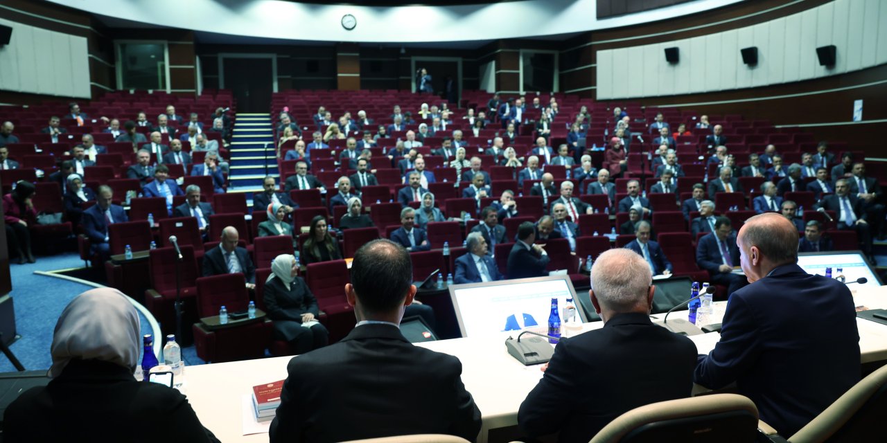 İyi Parti'den İstifa Eden Hatipoğlu, Ak Parti'ye Katıldı