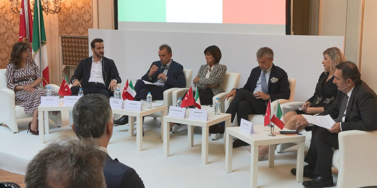 Venedik Sarayı Türkiye-italya Ekonomik Forumu'na Ev Sahipliği Yaptı