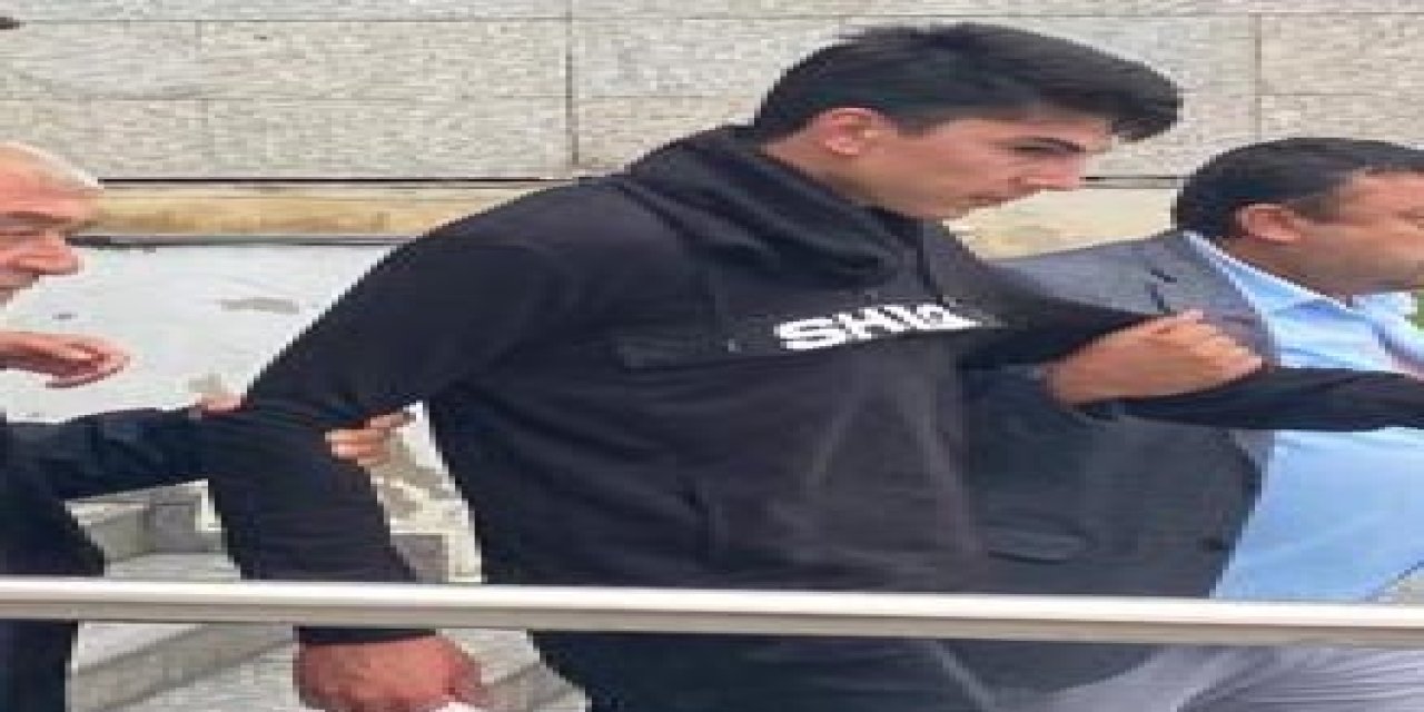 Kardeşinin Katili Sandığı Tercümanı Mahkemede Jiletle Yaralayan Ağabeye 8 Yıl Hapis