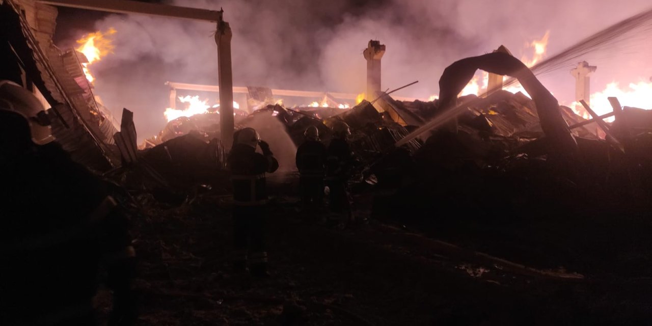 Kahramanmaraş'ta Fabrika Yangını (3)