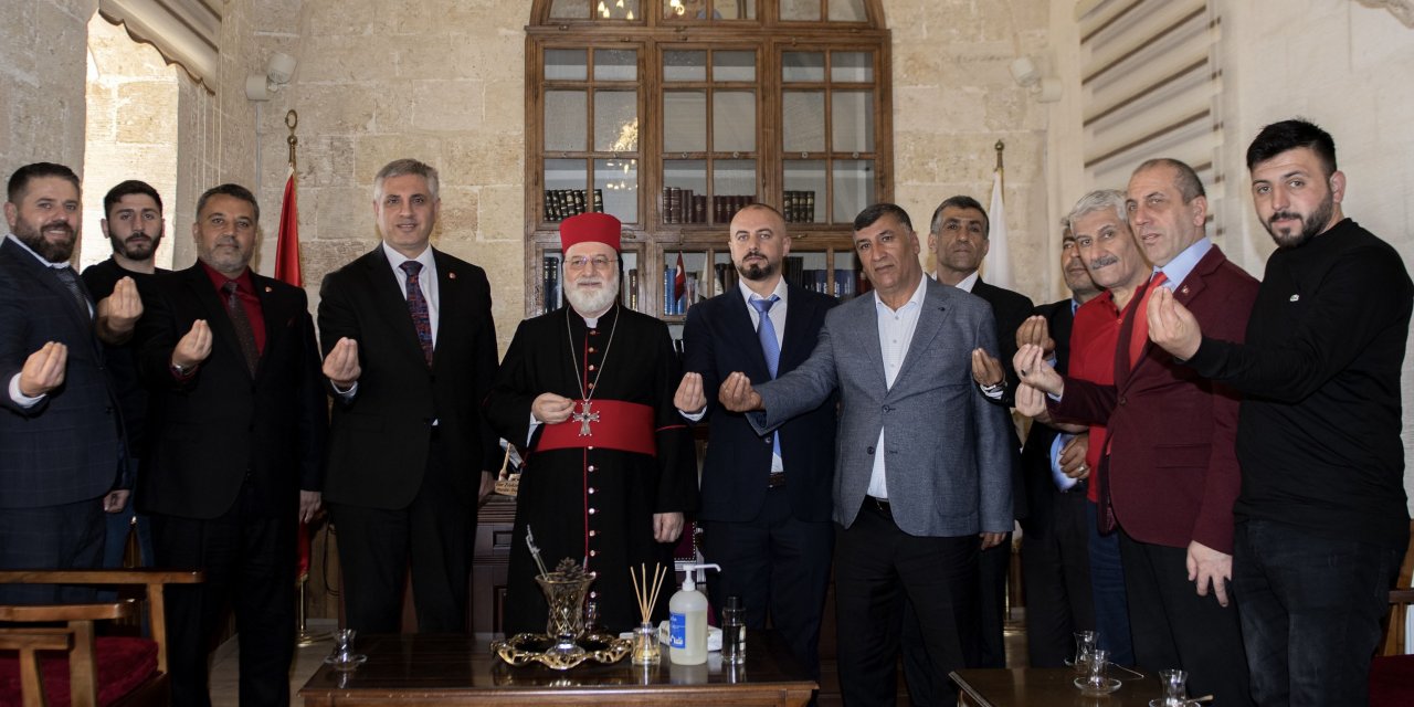 Kadir Canpolat’tan Deyrulzafaran Manastırı Metropoliti Filoksions Saliba Özmen'e Ziyaret