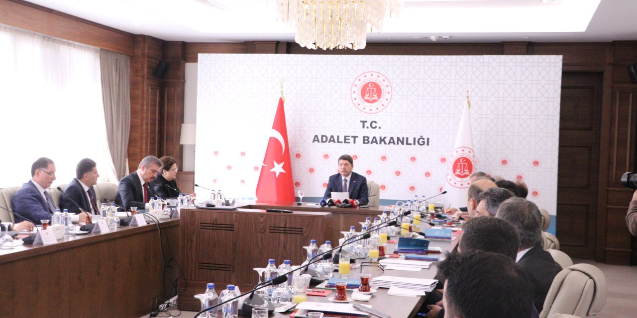 Bakan Tunç: Soykırım Suçu İşleyenler, Uluslararası Ceza Mahkemesi'nde Hesap Verecek