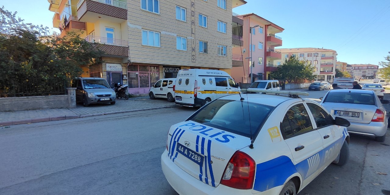 Tartıştığı 11 Çocuğunun Annesini Tüfekle Vurarak Öldürdü