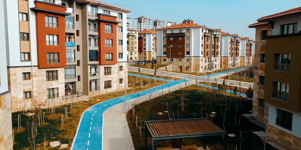 Bakan Özhaseki: Toki, 1779 Sosyal Konutu Teslim Etmeye Başladı