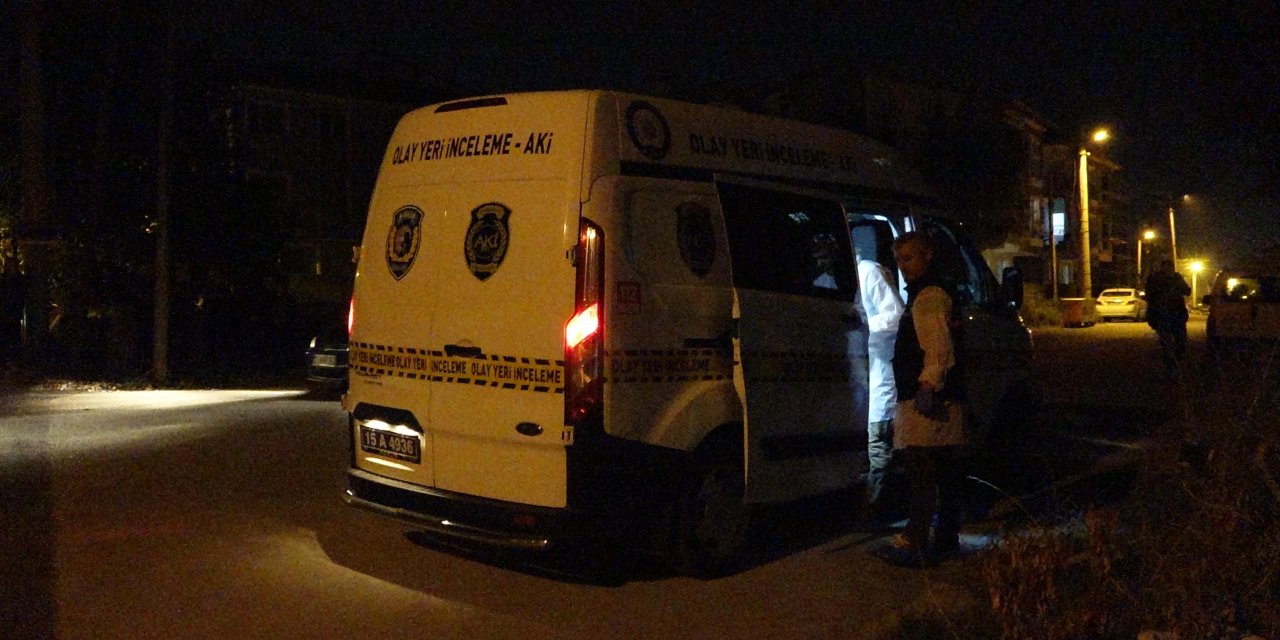 Borç Verdiği İnşaat Ustası Evine Girip, Öldürmüş