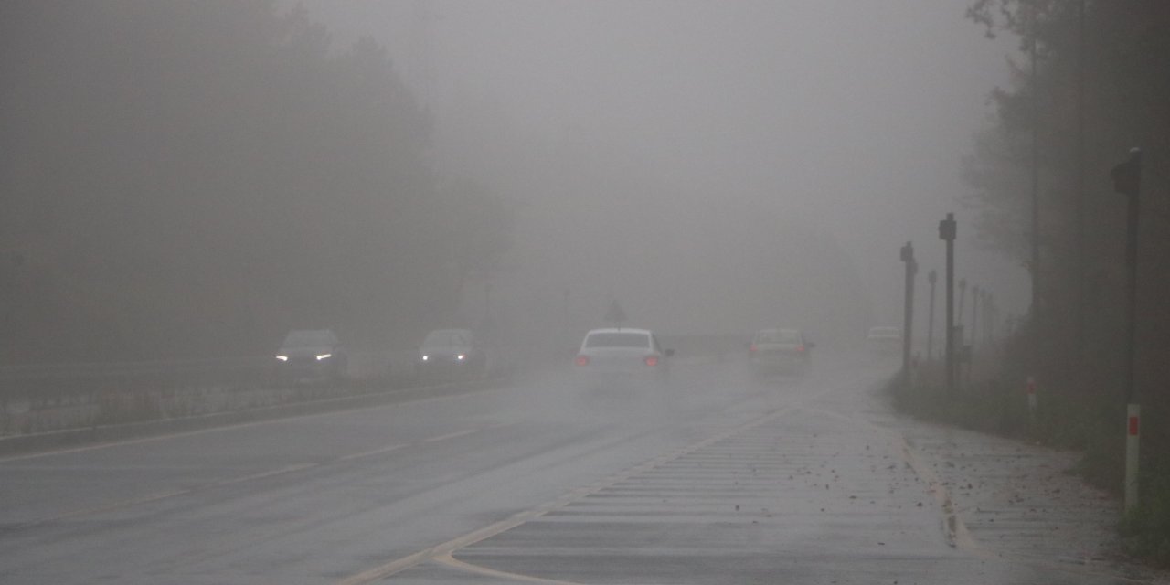 Bolu Dağı'nda Sis Ve Yağmur