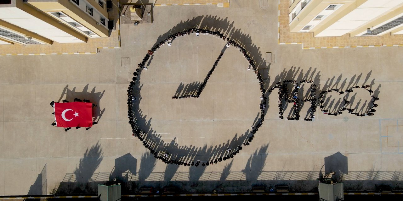 Siirt’te 300 Öğrenciyle 10 Kasım Öncesi Koreografi