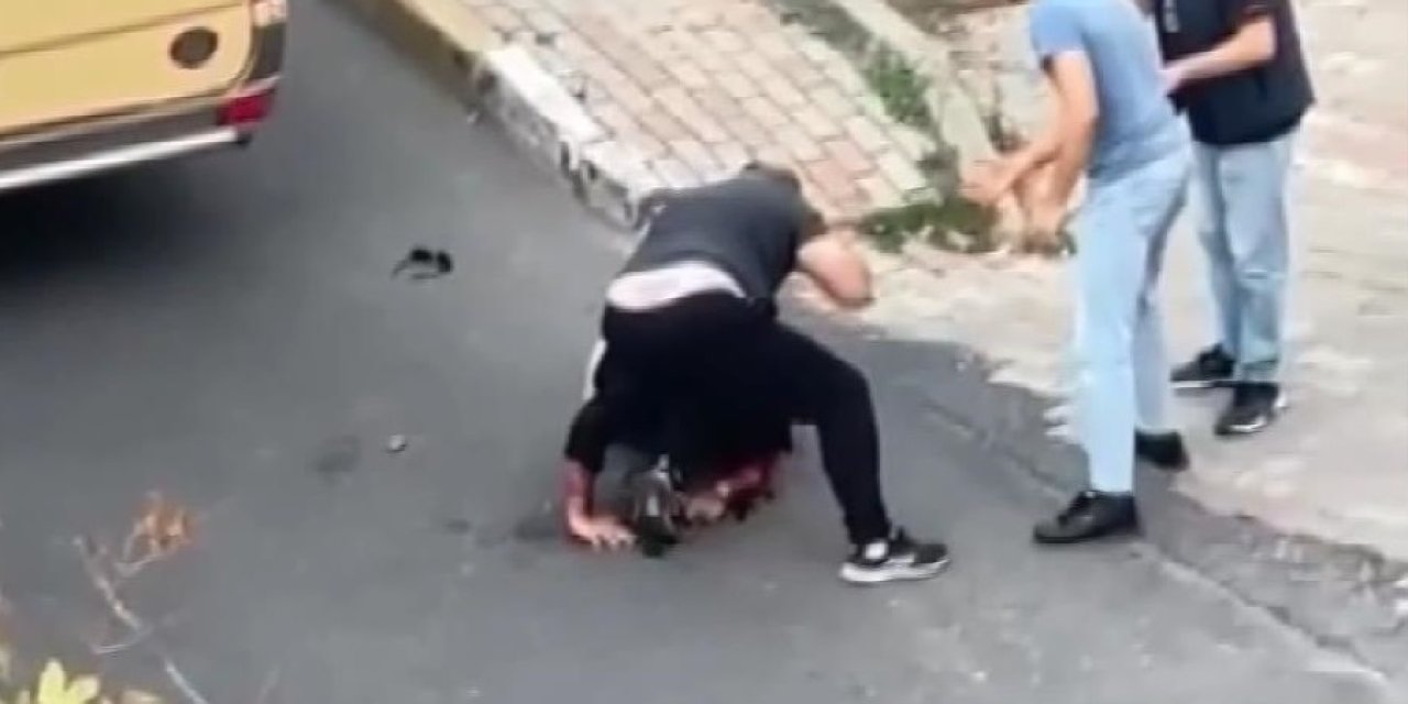 Beylikdüzü'nde Dolmuş Şoförü Yolcuyu Darbetti