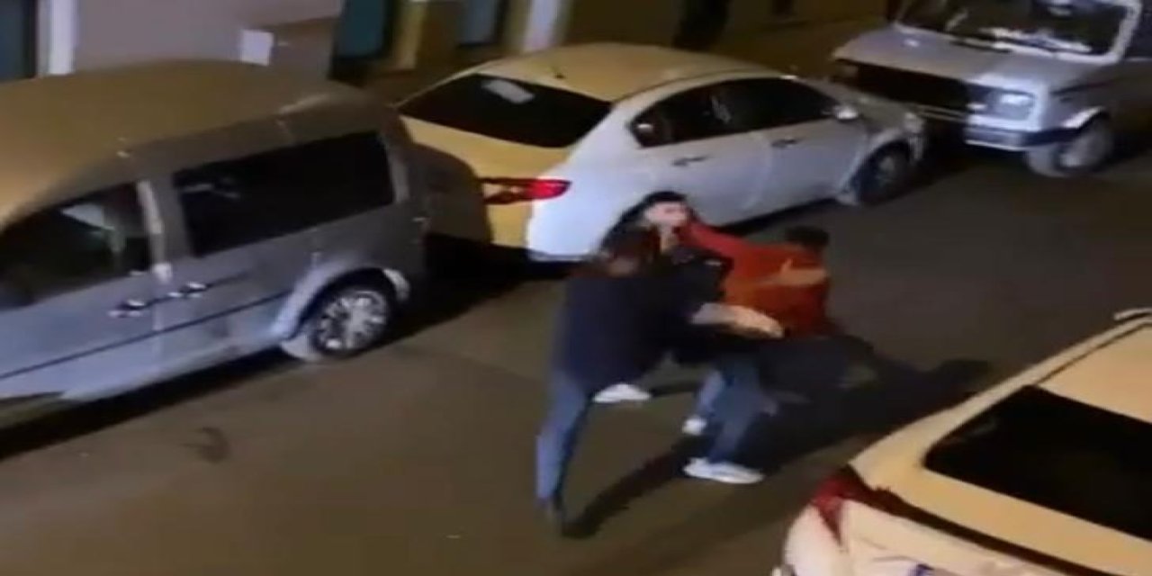 Esenler'de Sokak Ortasında Tekme Tokat Saldırdılar