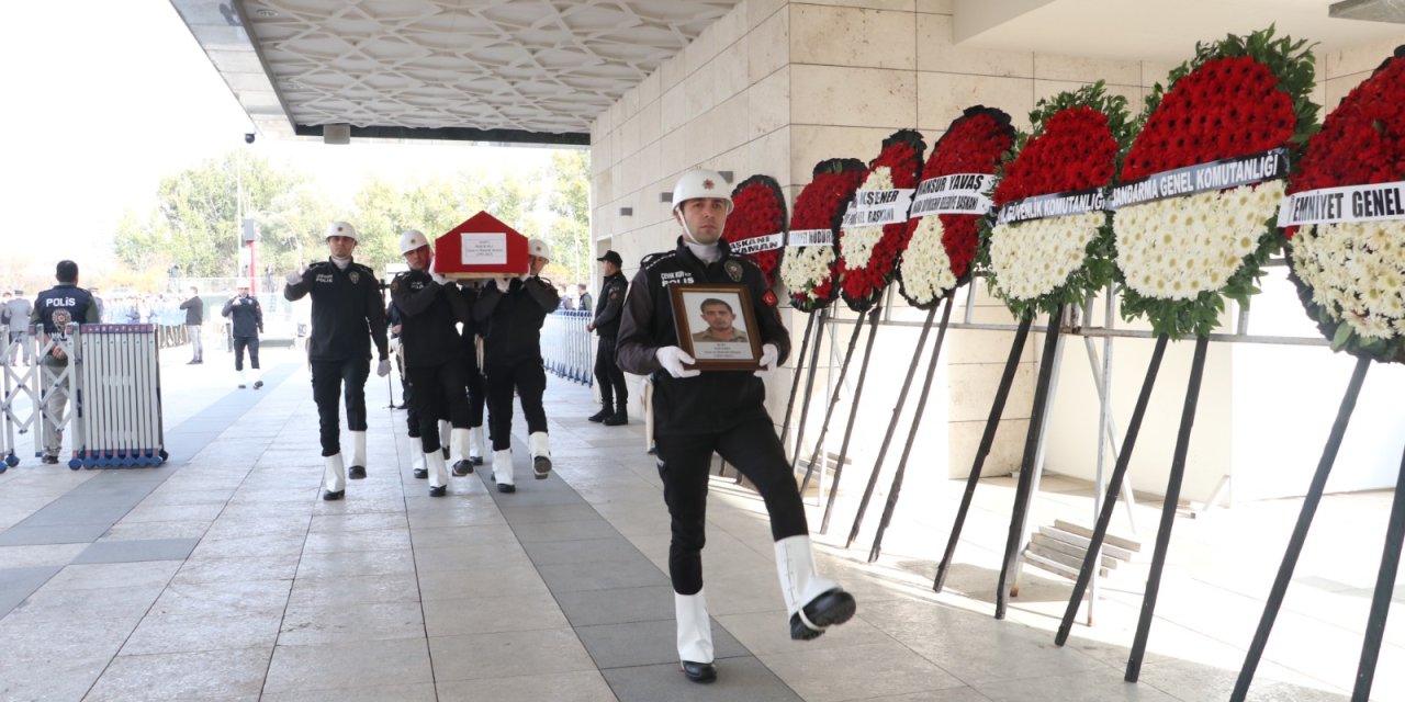 Ankara'da Çarşı Ve Mahalle Bekçisi, Trafik Kazasında Şehit Oldu (2)