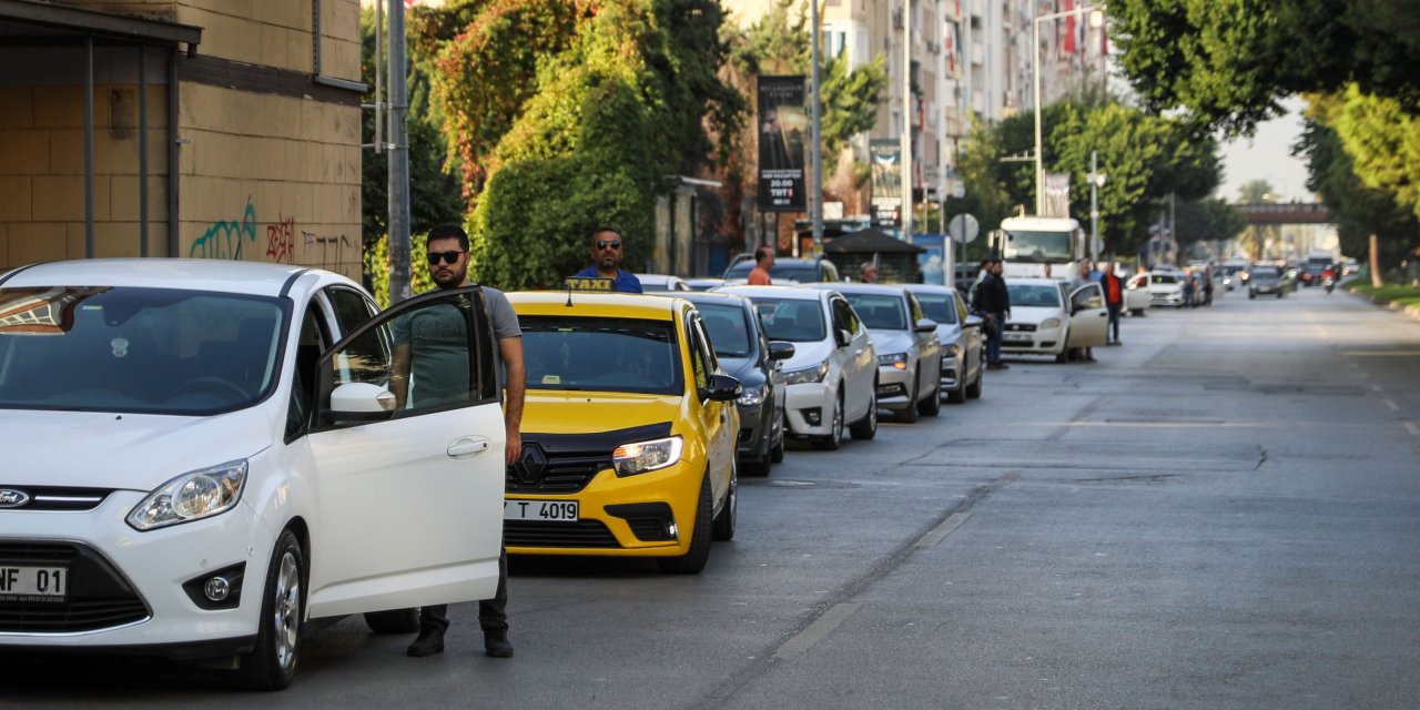 Atatürk, Antalya'da Denizde Ve Karada Anıldı