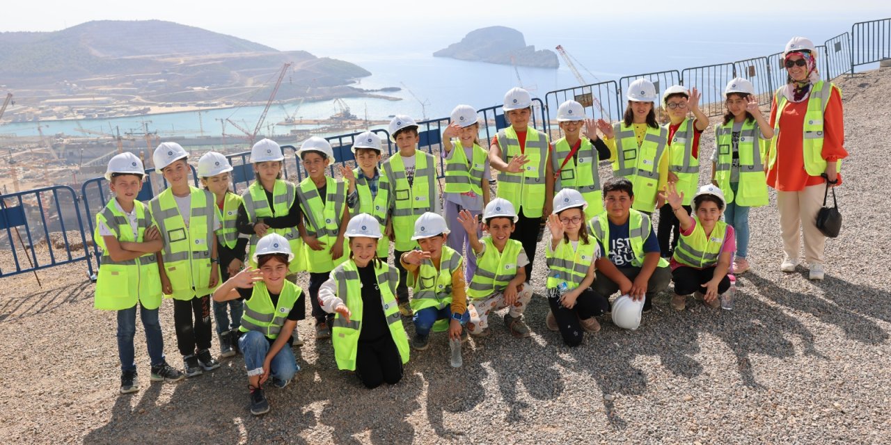 Öğrencı̇ler, Akkuyu Ngs Sahasını Gezdi