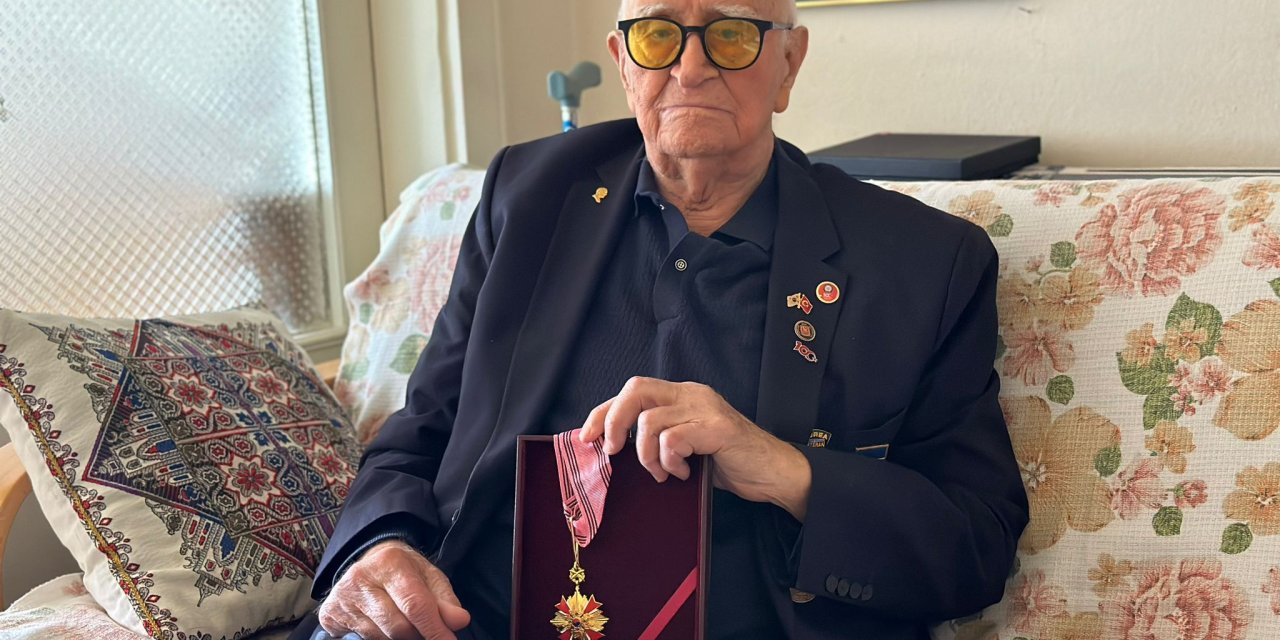 Kore Gazisi; Atatürk'ü El Sallayarak Meclis'e Uğurlardık