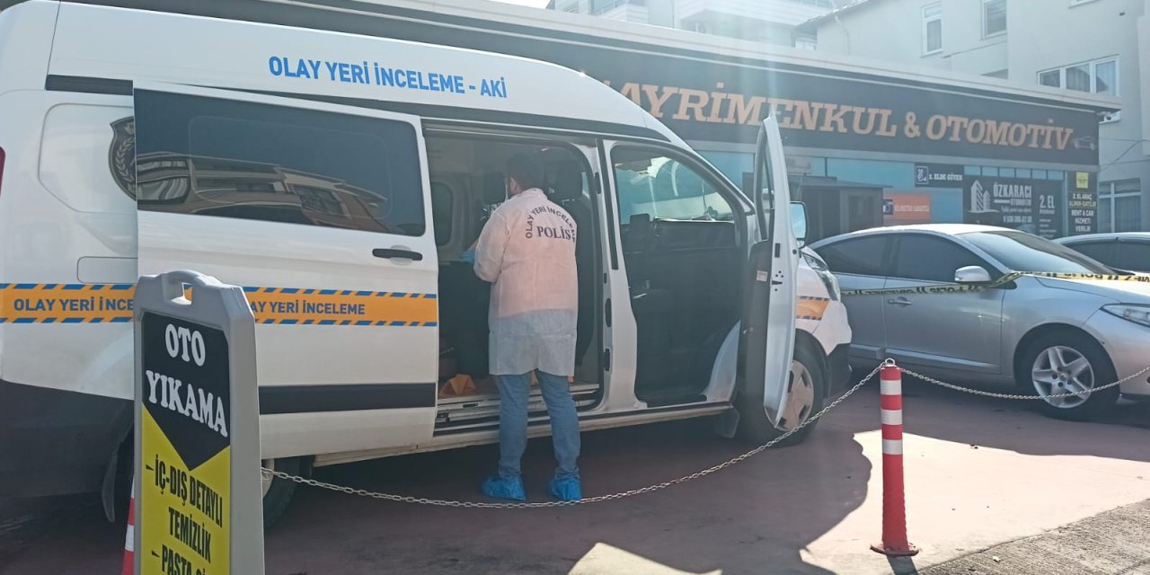 Tartıştığı Kendisi Gibi İş Yeri Sahibi 2 Kadını, Tabancayla Vurarak Yaraladı